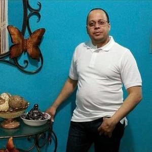 Meet your Posher, Peguero